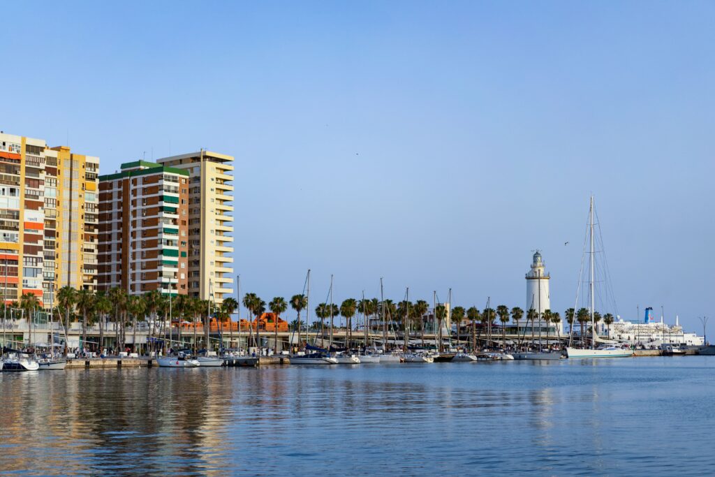 imagen del puerto de malaga (muelle 1)
